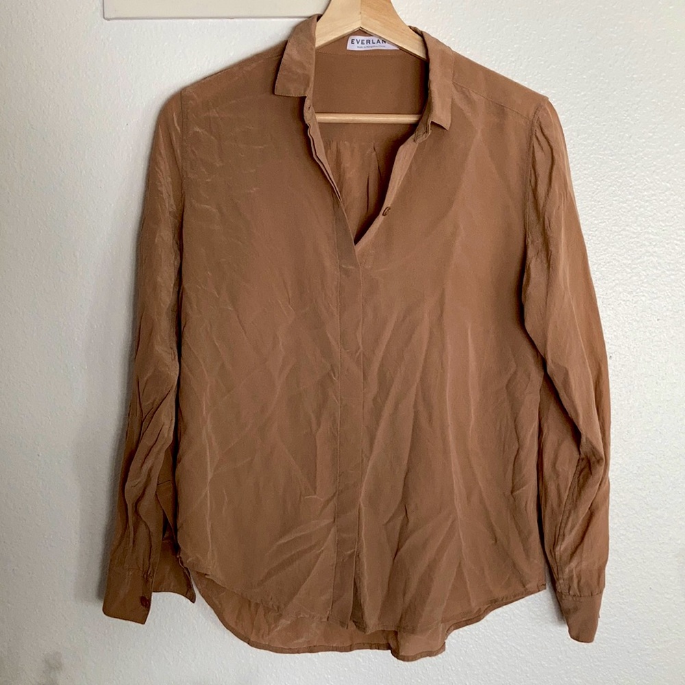 Everlane Clean Silk Shirt Size Small in Beige